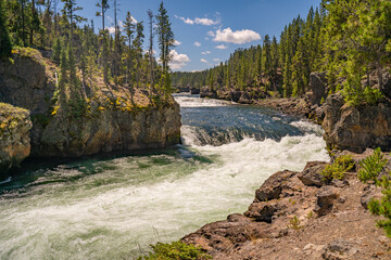 Canvas Print - Brink Of The Upper Falls, Yellowstone National Park