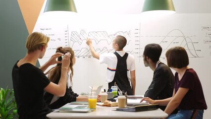 Aufkleber - Presentation, marketing training or business people with KPI, sales and diversity teamwork in startup company. SEO, collaboration or analytics with vision, mission and web design data strategy growth