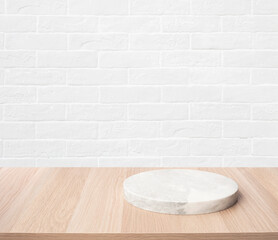 Wall Mural - Selective focus.Wood table top with chopping board with brick wall background