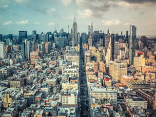 Canvas Print - New York City 5th Avenue, famous shopping destination. View towards Manhattan Midtown skyscrapers