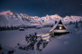 Crawler hall, Tatra Mountains, winter, snow, panorama, Poland. Tatry, zima, śnieg, mróz. Widok na: Hala Gąsienicowa, Betlejemka i góry. Polska
