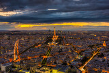 Fototapeta Uliczki - Panorama of Paris city with the Eiffel tower at dusk. France