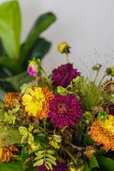 Canvas Print - Vertical closeup of a beautiful multi color flower bouquet