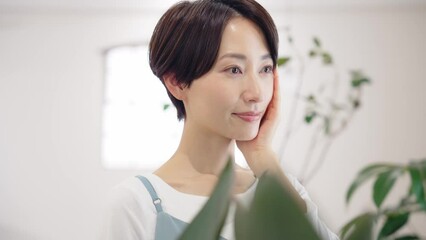 Poster - ミドル女性の美容イメージ