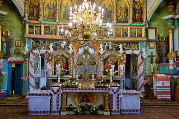 Wall Mural - Eastern Orthodox church architecture in Nyzhnii Verbizh near Kolomyia, Ivano-Frankivsk Oblast, Ukraine. UNESCO