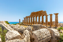 Castelvetrano, Sicily, Italy - July 11, 2020: Ruins In Selinunte, Archaeological Site And Ancient Greek City In Sicily, Italy