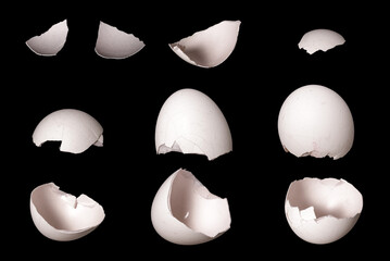 Aufkleber - set of white eggshell isolated on black background