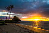 Fototapeta Zachód słońca - Beautiful Sunrise a Kualoa Beach Park in Kaaawa, Oahu, Hawaii