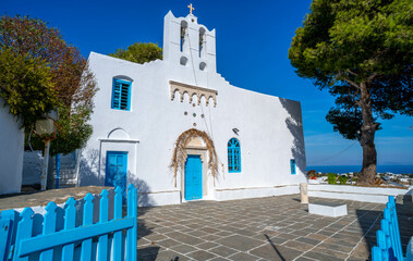 Wall Mural - Small Greek Orthodox chapel at Apollonia on the island of Sifnos