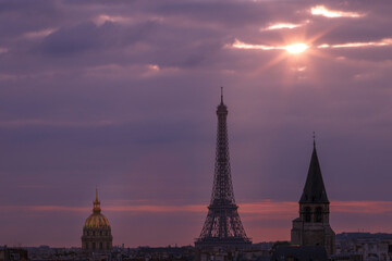 Wall Mural - Eiffel tower and Les Invalides at golden sunset, Paris cityscape, France