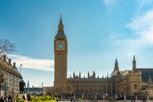 UK, England, London, Parliament Square With Elizabeth Tower In Background
