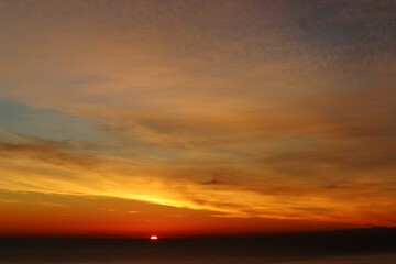 Wall Mural - sunset over the sea