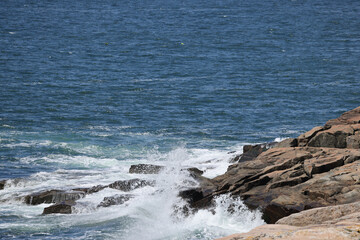 Wall Mural - Ocean meeting the shore