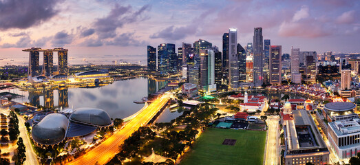 Wall Mural - Singapore Skyline and view of skyscrapers on Marina Bay
