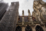 Fototapeta Fototapety Paryż - Katedra Notre Dame w Paryżu podczas remontu po pożarze.