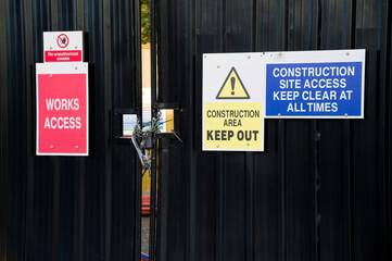 Construction site keep out sign, work access only