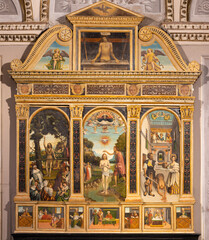 Fototapete - BELLANO, ITALY - JULY 20, 2022: The ranaissance painted altar of John Baptist in the church Chiesa dei santi Nazareo e Celso by unknown artist of 16. cent.