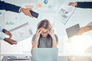 Fototapete - Business woman, anxiety and headache for charts, planning and frustrated in office, workplace or data analyzing. Female entrepreneur, overworked or deadline pressure being tired, paperwork or at desk