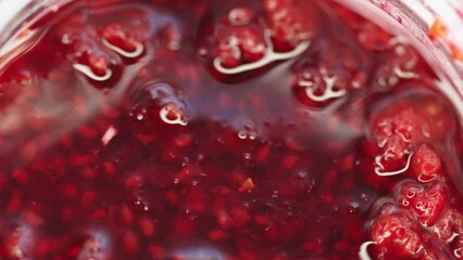 Aufkleber - raspberry jam rotates in a circle