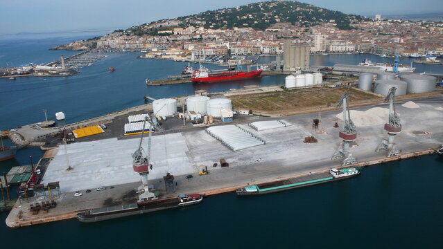 sète port of sète hérault commercial port boats docks cargo ships port and mediterranean port infras