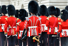 Queen's Guard, Changing The Guard, Wachablösung Vor Dem Buckingham Palace, London, Region London, England, Großbritannien, Europa