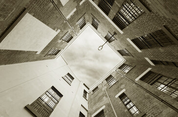 Aufkleber - Tilt view of sky from historical building