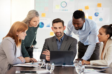 Fototapete - Diversity, laptop or consulting manager and employee for teamwork, planning or social media schedule research in office at night. SEO, networking or collaboration for tech, ecommerce or data analysis