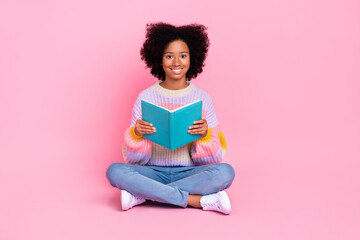 Canvas Print - Full length photo of cheerful charming small kid wear striped sweater reading interesting story isolated pink color background