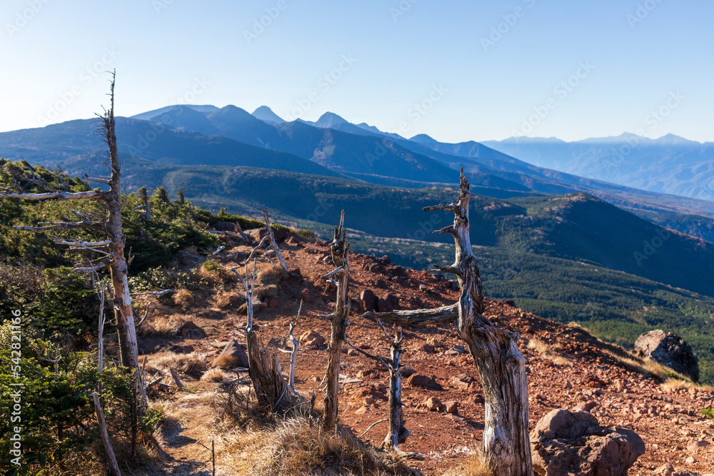 北八ヶ岳茶臼山展望台から秋の八ヶ岳Stock Photo | Adobe Stock