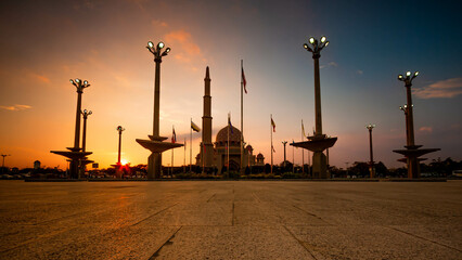 Wall Mural - Putra mosque during sunset sky, the most famous tourist attraction in Malaysia,