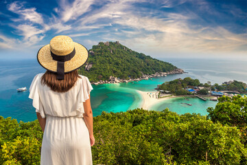 Canvas Print - Woman at Nang Yuan Island, Koh Tao, Thailand