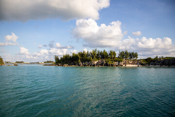 Wall Mural - Boat ride tour and views of Bermuda's coastline