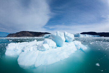 Wall Mural - Icebergs, Disko Bay, Greenland