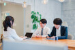 © maroke - クリエイティブなオフィスで働く若手社員