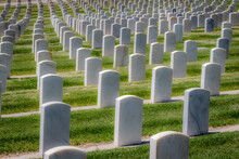 White Stone Military Headstones For Fallen Servicemen And Women For United States Military