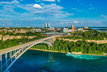 Aufkleber - The Rainbow Bridge Across The Canada-us Border Sits Empty Due To Covid-19 Border Closure In 2021