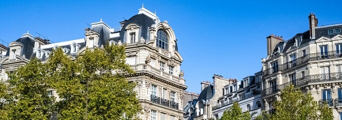 Poster - Paris, beautiful building 