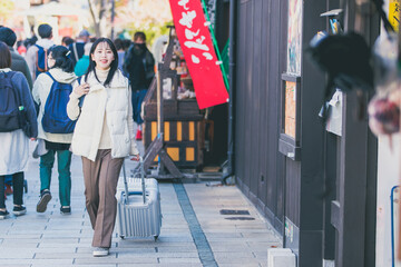 Poster - 旅する女性　trip