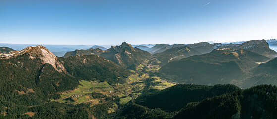Fototapete - La Vallée de la Chartreuse
