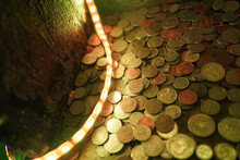 Many Coins Dimes Quarter Pesos