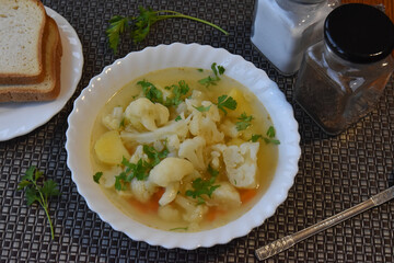 Cauliflower soup in a bowl