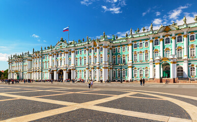 Wall Mural - Winter Palace in Saint Petersburg in summer, Russia