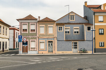 Sticker - Street view in the heart of Historic Center of Aveiro: typical colorful Portuguese houses. AVEIRO, PORTUGAL. 