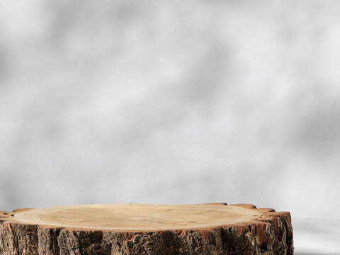 Fototapete - Wooden podium for product presentation on gray background