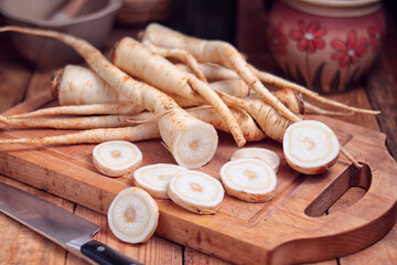 Wall Mural - parsley - sliced parsley root on a cutting board