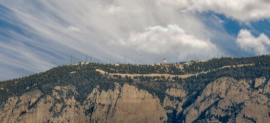 Canvas Print - Sandia Peak in the Sandia Mountains with Antennas