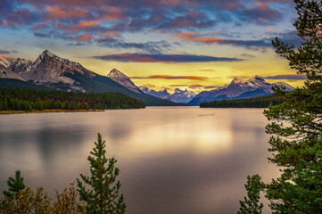 Wall Mural - Sunset over Maligne Lake in Jasper National Park, Canada