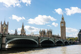 Fototapeta Big Ben - The famous Big Ben and the English Parliament along the river Thames in London, England