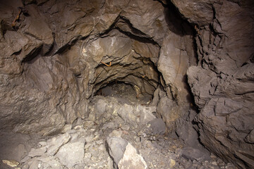 Canvas Print - Underground gold mine shaft tunnel drift collapsed