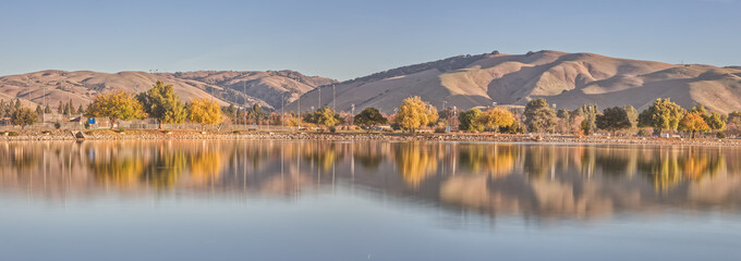 Wall Mural - Panorama of Bay Area Hills from Fremont Park in the Morning